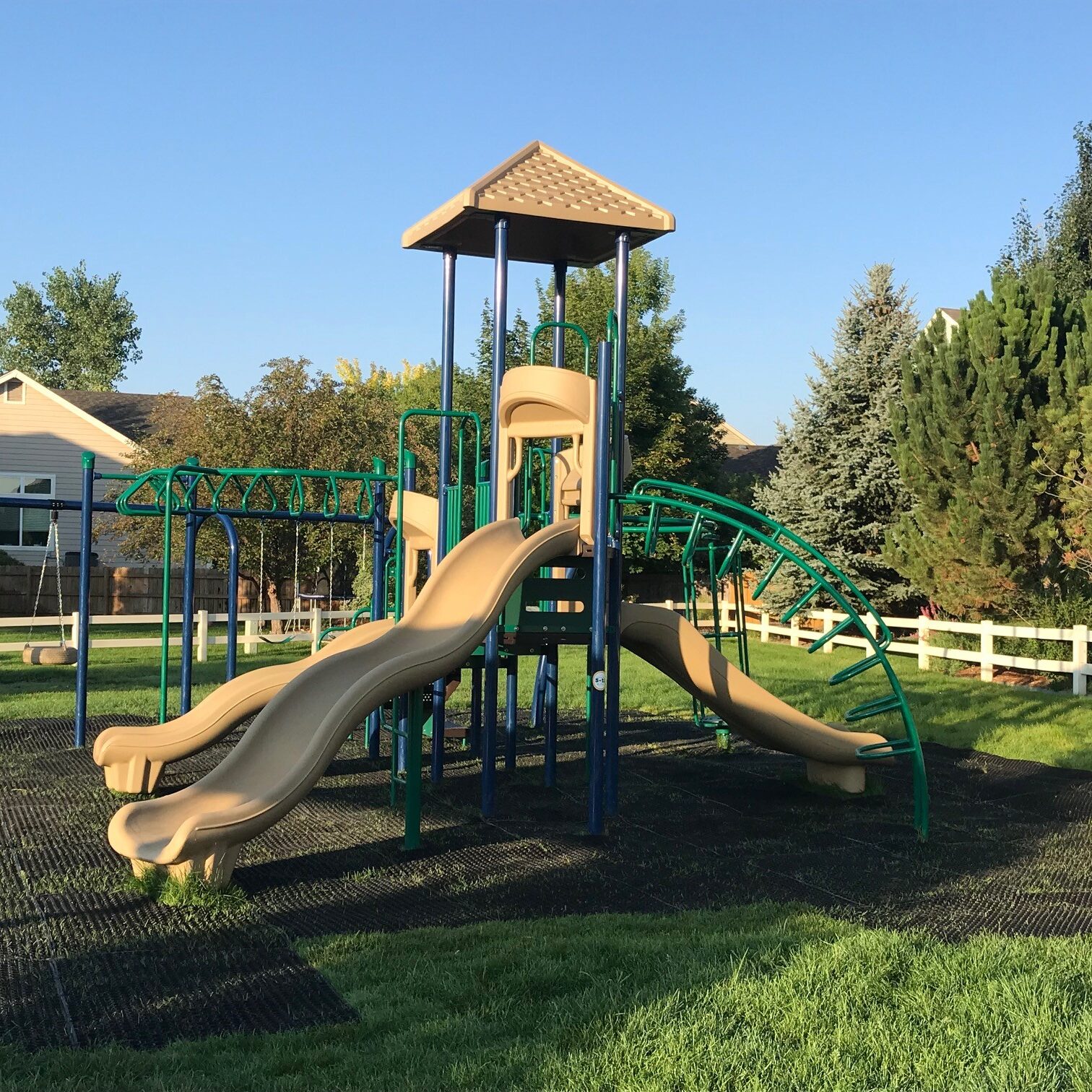 Playground 114 West Chase HOA 2